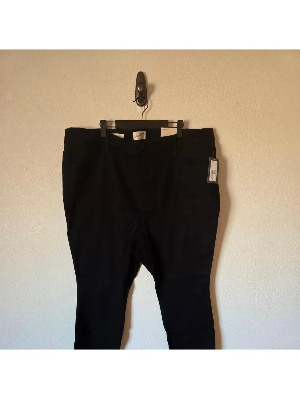 Universal Thread Women's Black Jeans